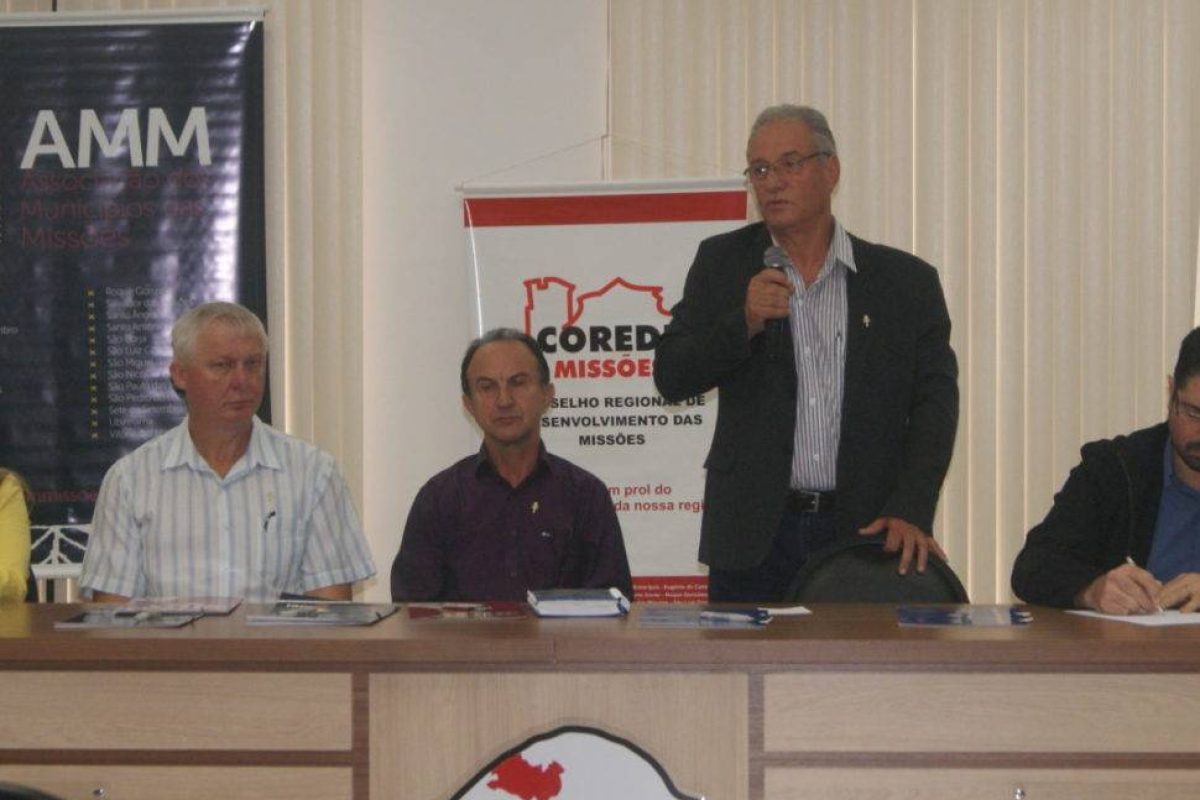 Em 2017 o Corede Missões lançou o Plano Estratégico durante reunião da AMM (Foto: Corede Missões/BolgSpot/Reprodução)