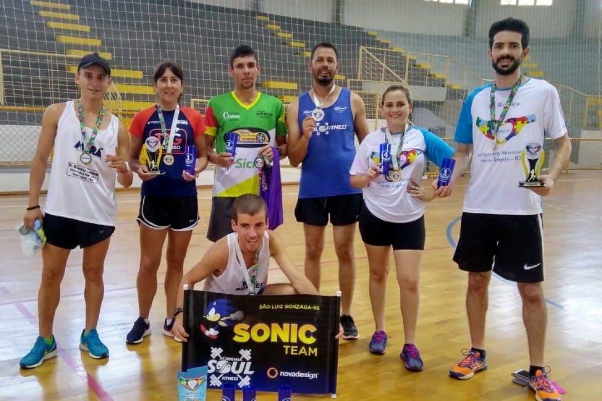 Equipe da Sonic Team. Fotos: divulgação