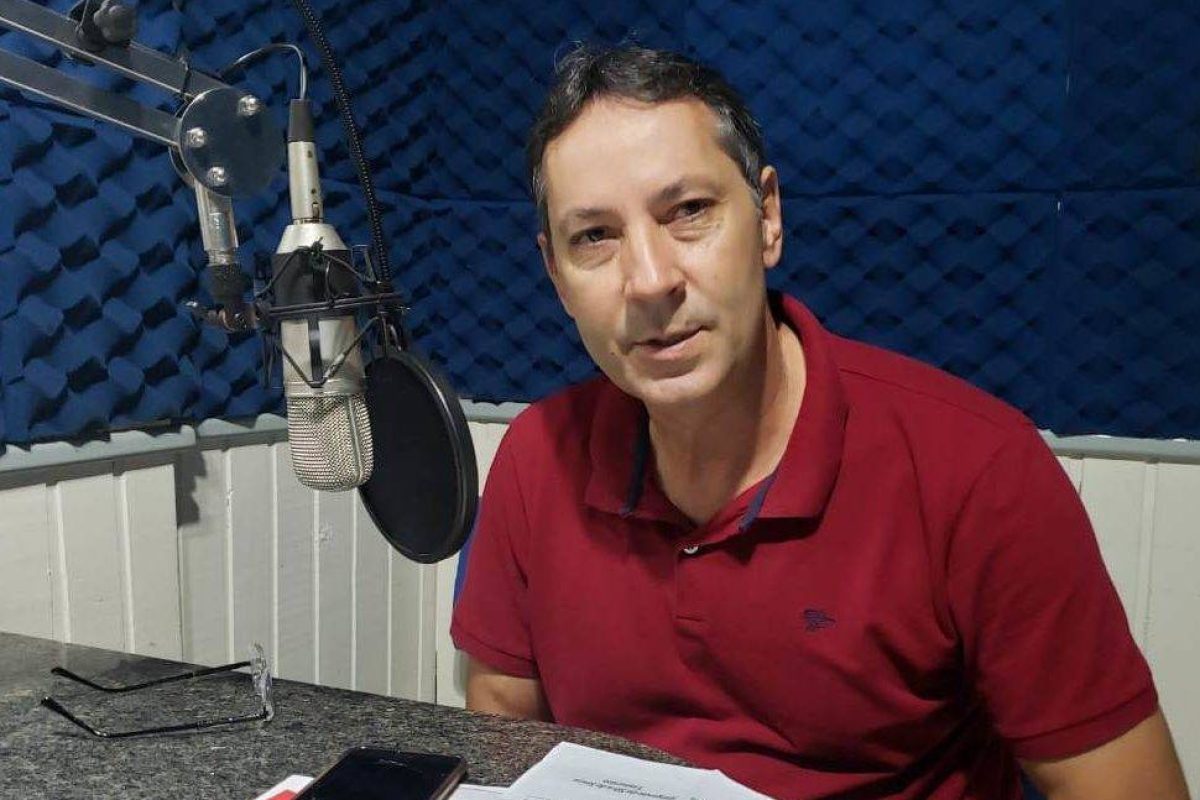Vereador Francisco Lourenço participou do programa Jornal da Manhã. Foto: Nivaldo Maciel/Rádio Missioneira