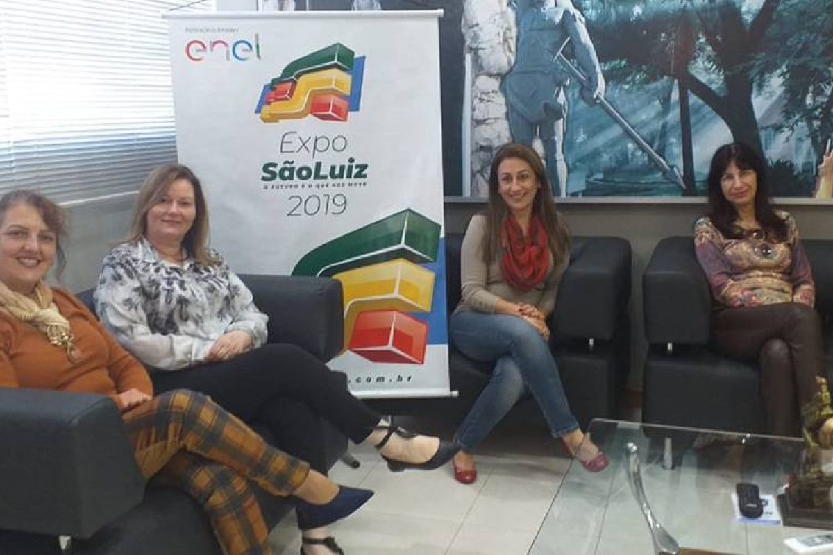 Neiva Almeida e Denise Bressam Werle, estiveram reunidas com a secretária municipal de Ação Social, Nélvia Tavares, e com Mara Rita Giacomelli, da MR Gerontologia. Foto: divulgação Expo São Luiz