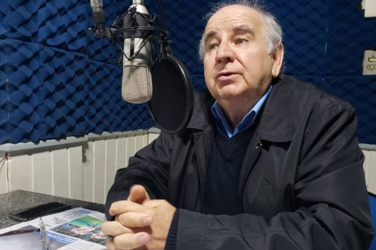 Presidente Ivo Batista informou sobre a nova campanha em entrevista no programa Jornal da Manhã. Foto: Nivaldo Maciel/Rádio Missioneira