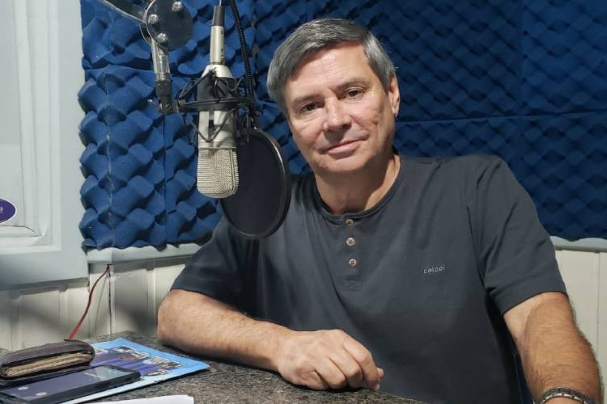Vereador citou dificuldades de idosos para aguardar em longas filas no auto etendimento. Foto: Nivaldo Maciel/Rádio Missioneira