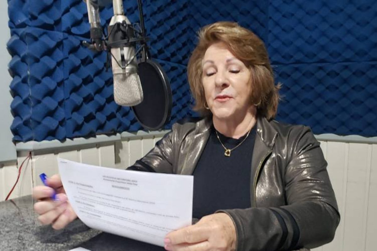 Maria Elena foi entrevistada no programa Jornal da Manhã. Foto: Nivaldo Maciel/Rádio Missioneira