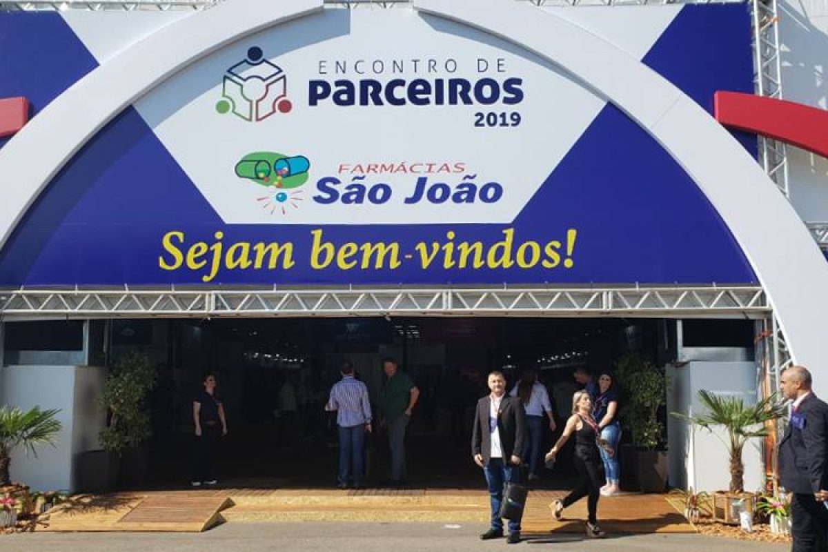 Comitiva das Missões se deslocou até Passo Fundo, com o secretário da Fazenda Pedro Heck representando o Executivo. Fotos: Nivaldo Maciel/Rádio Missioneira