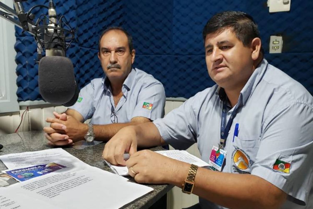 Altamir e Nilson participaram do programa Jornal da Manhã. Foto: Nivaldo Maciel/Rádio Missioneira