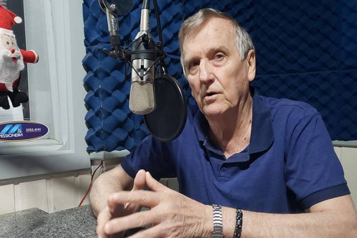 Prefeito também falou sobre obras e licitações. Foto: Nivaldo Maciel/Rádio Missioneira