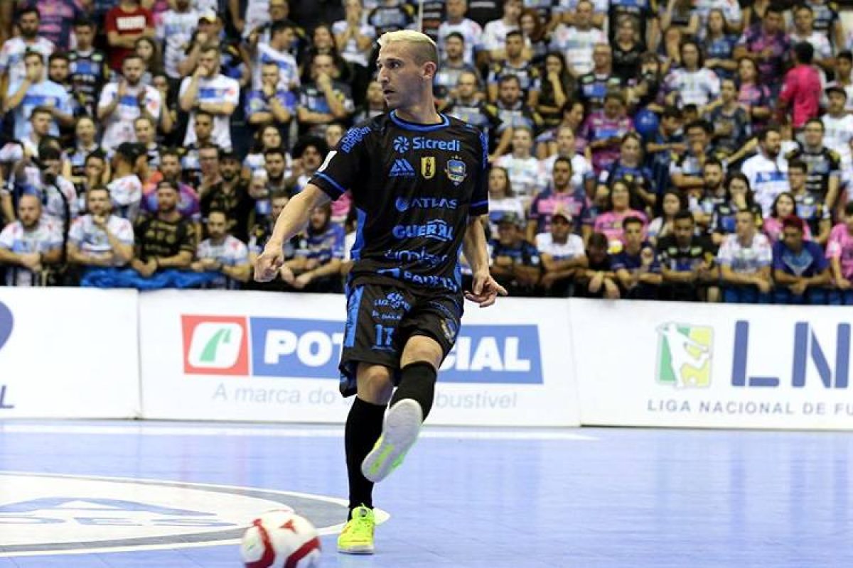 Henrique deve viajara para a Indonésia assim que terminar a disputa da LNF. Foto: Maurício Mateus Moreira