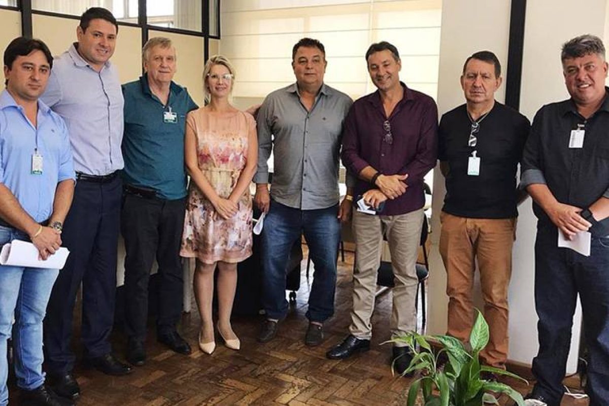 Reunião ocorreu na terça-feira, em Porto Alegre. Foto: Jacson Brandão/Prefeitura de São Luiz Gonzaga