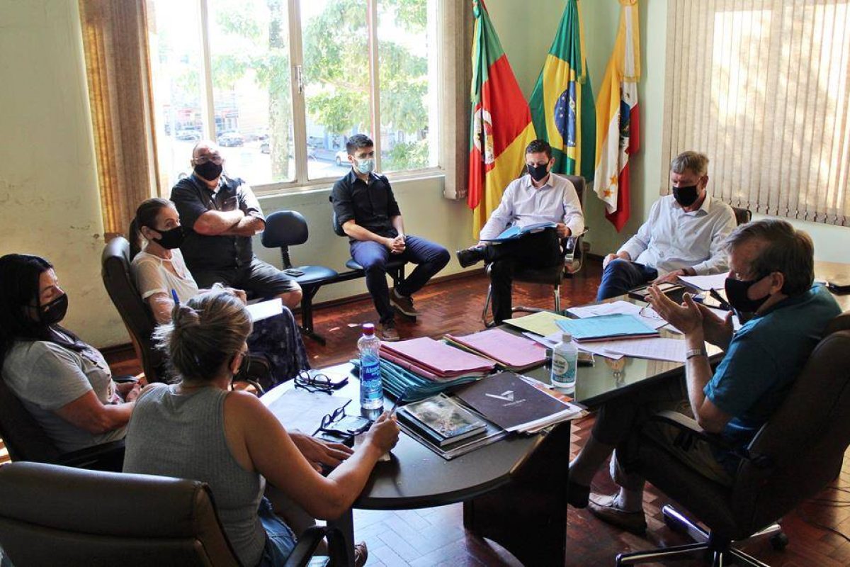 Reunião ocorreu na manhã de terça-feira