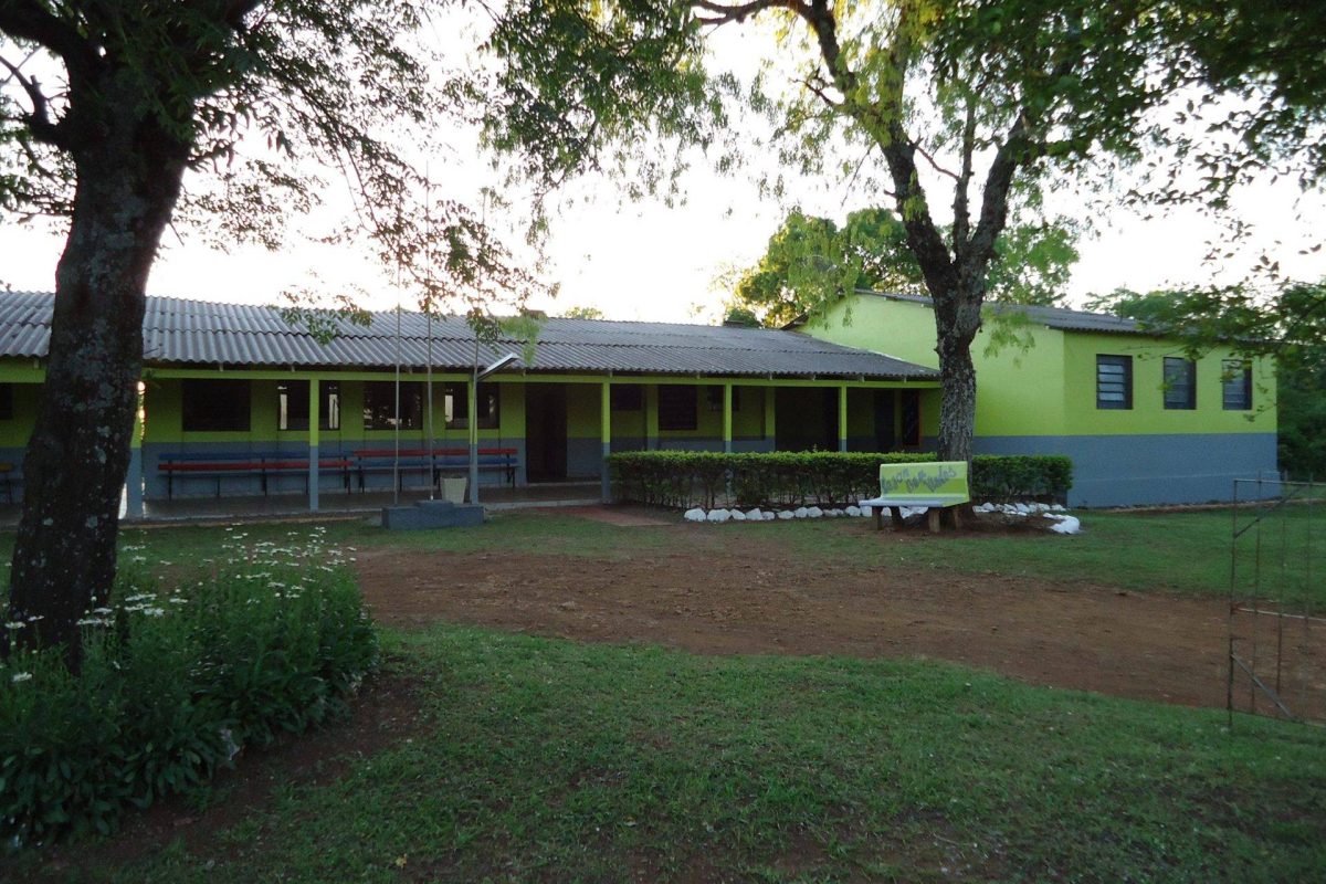 Escola Artur Queiroz | Foto Solange Hendges
