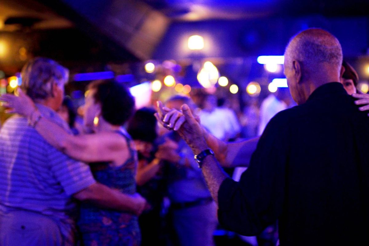 MOTOROLA_HEADER_HELLOMOTO_DANCA_TERCEIRA_IDADE_1920x927px