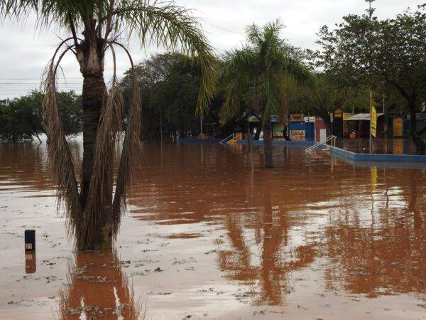 Nível do Rio Uruguai segue em queda após afetar quase 90 pessoas em São Borja