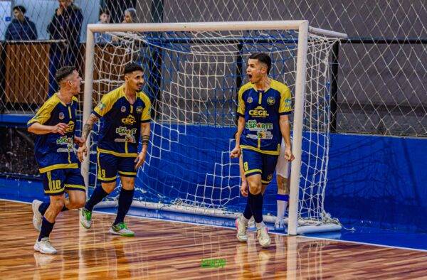 Giruá Futsal vence fora de casa e segue na briga por vaga na próxima fase da Série B