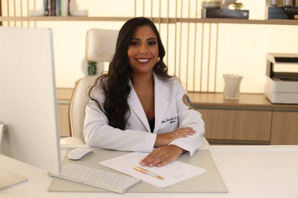 “O atendimento vai muito além da consulta’, destaca médica sobre acompanhamento semanal de idosos no Residencial Sênior Paloma