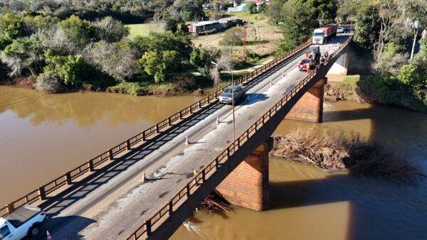 Ponte sobre o Rio Ijuí tem restrição temporária para veículos acima de 12 toneladas, confirma Daer