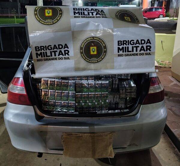 Brigada Militar apreende carga de cigarros contrabandeados na BR-285