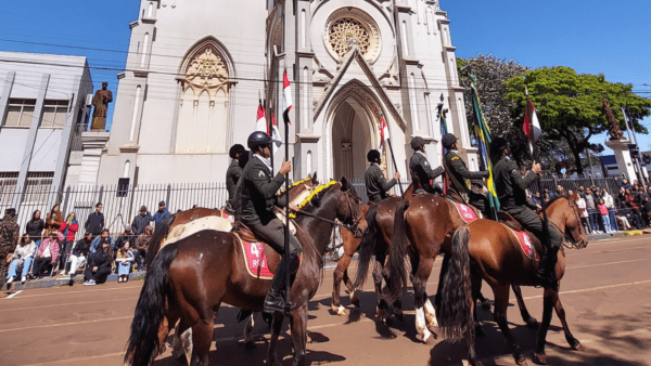Tradição e história marcam o Desfile Cívico-Militar de 7 de Setembro em São Luiz Gonzaga